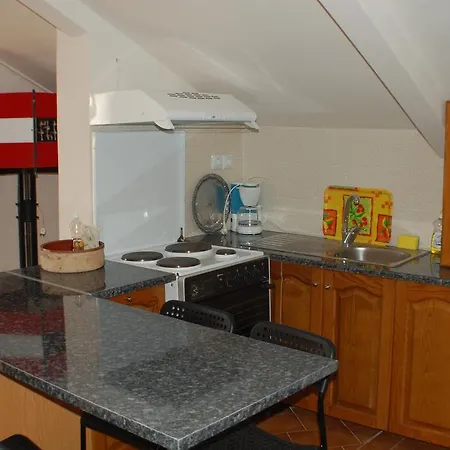 Thalassa Apartment